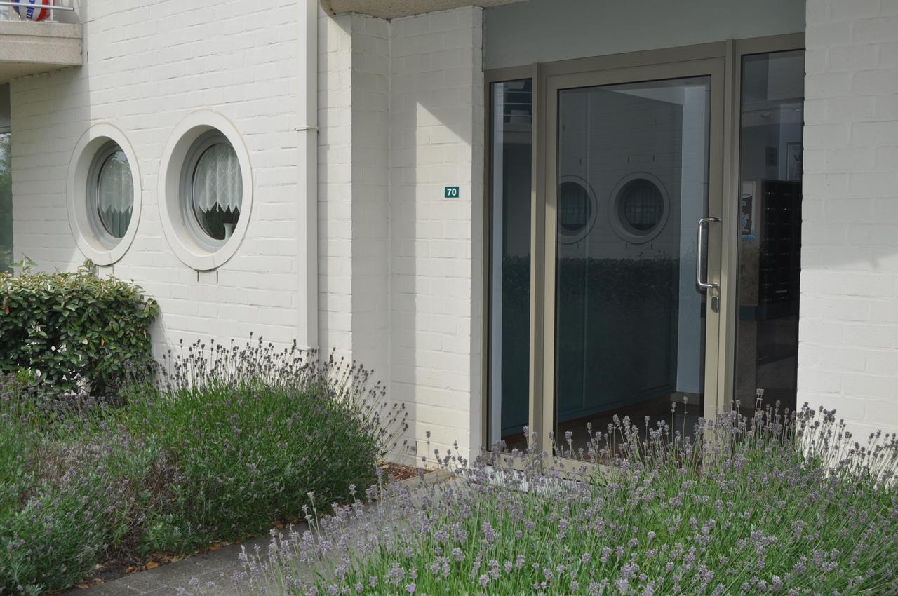 Blutsyde Lägenhet Bredene Exteriör bild